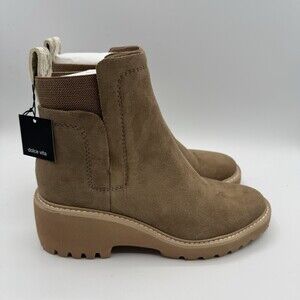 Dolce Vita Huey H2O Waterproof Suede Lug Sole Booties Boots Woman’s 6 Tan Chunky